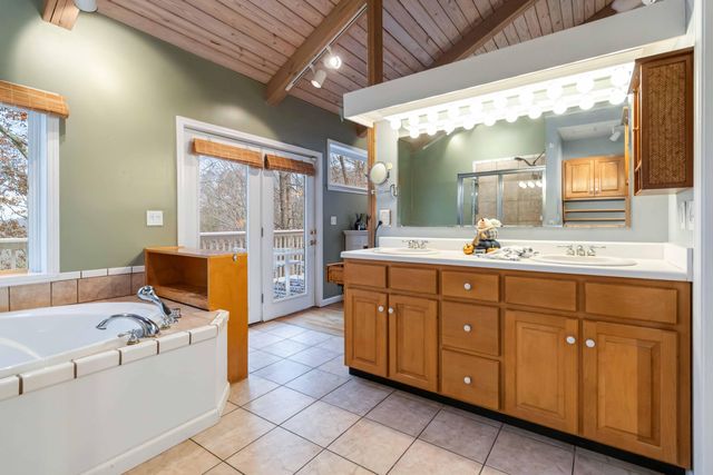 3934 Hickory Hill Drive, Somerset, KY 42503