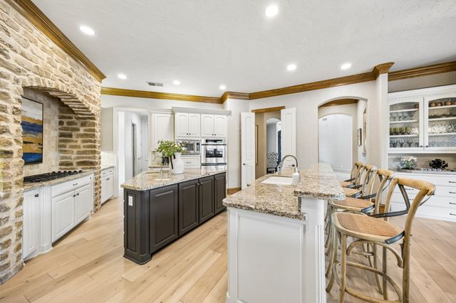 1420 Laurel Lane, Southlake, TX 76092