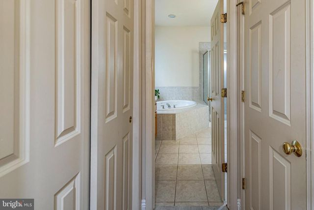 27 BETHPAGE DR, Skillman, NJ 08558