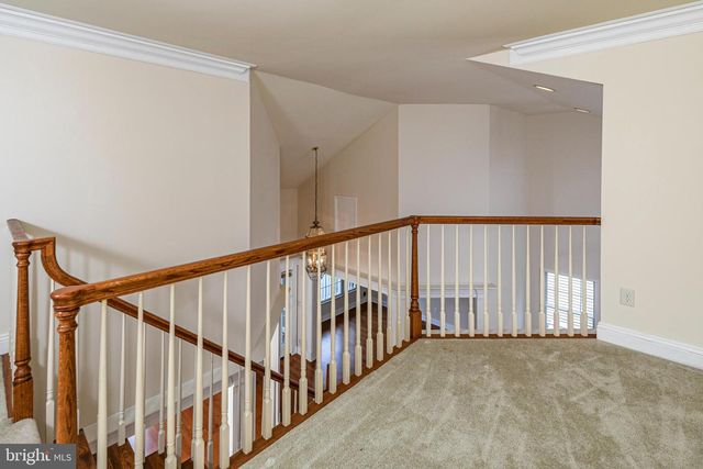 27 BETHPAGE DR, Skillman, NJ 08558