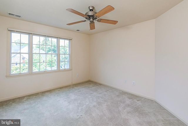 27 BETHPAGE DR, Skillman, NJ 08558