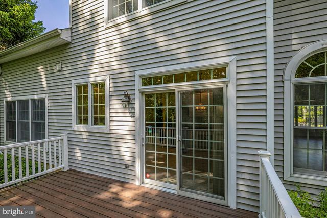 27 BETHPAGE DR, Skillman, NJ 08558