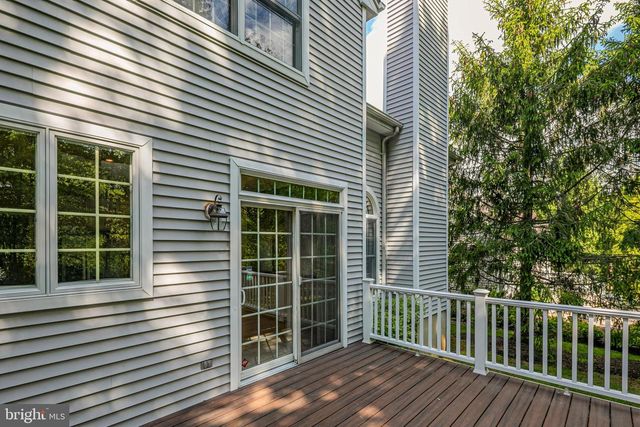 27 BETHPAGE DR, Skillman, NJ 08558