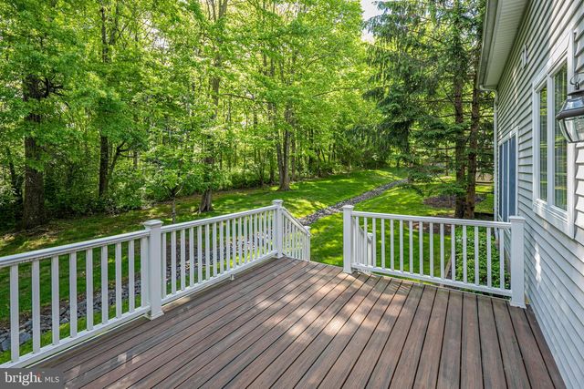 27 BETHPAGE DR, Skillman, NJ 08558