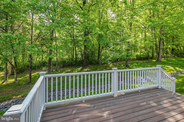 27 BETHPAGE DR, Skillman, NJ 08558