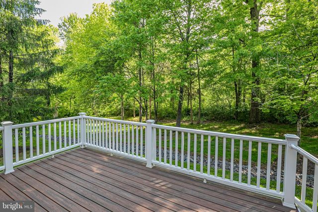 27 BETHPAGE DR, Skillman, NJ 08558