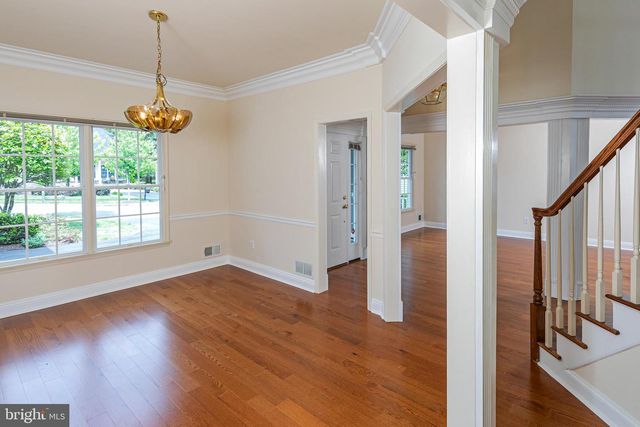 27 BETHPAGE DR, Skillman, NJ 08558