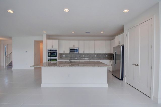 9632 Highland Pointe Pass, Delray Beach, FL 33446