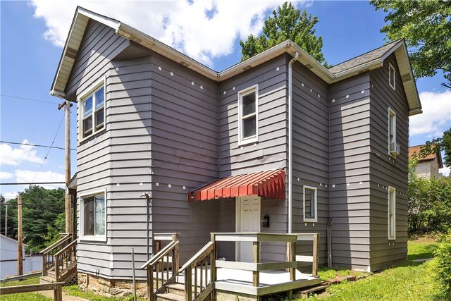 802 Spruce St, East Rochester, PA 15074