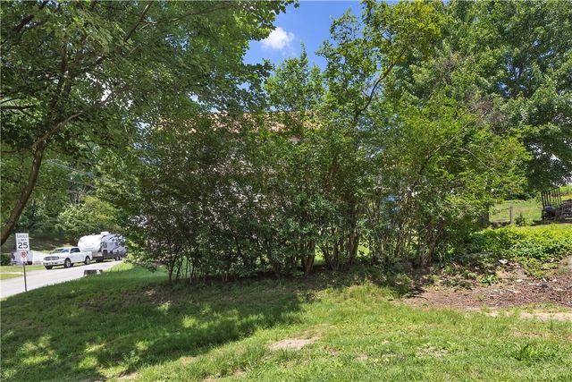 802 Spruce St, East Rochester, PA 15074