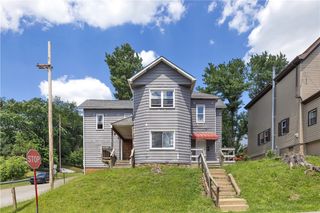 802 Spruce St, East Rochester, PA 15074