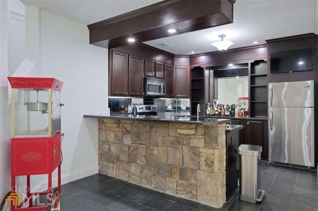 1605 Lockridge Drive, Cumming, GA 30041