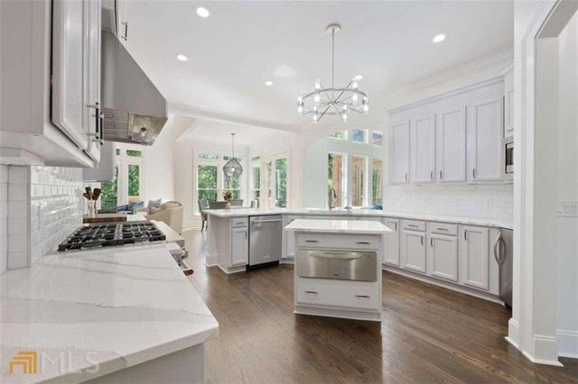 1605 Lockridge Drive, Cumming, GA 30041