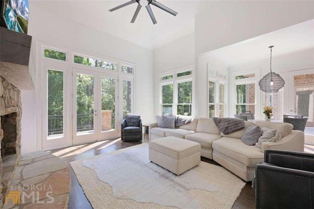1605 Lockridge Drive, Cumming, GA 30041