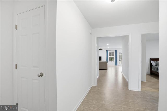 1624 FOUNTAIN ROCK DR, Dover, PA 17315