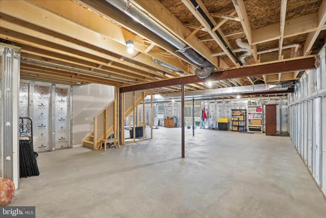 1624 FOUNTAIN ROCK DR, Dover, PA 17315