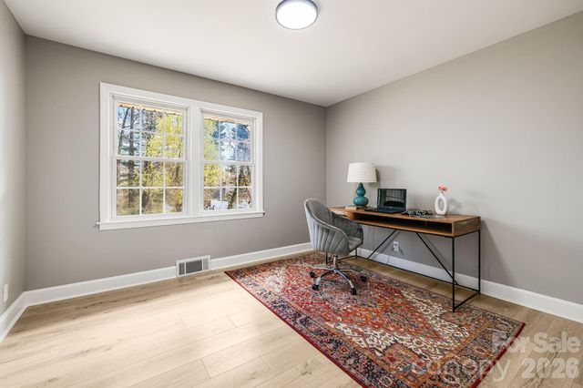 107 Balsam Road, Hendersonville, NC 28792