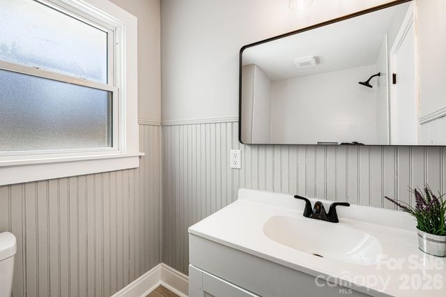 107 Balsam Road, Hendersonville, NC 28792