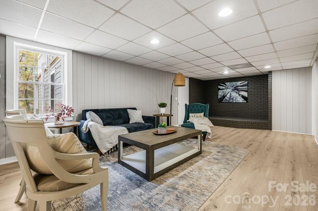 107 Balsam Road, Hendersonville, NC 28792