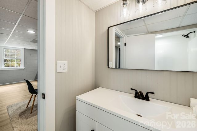 107 Balsam Road, Hendersonville, NC 28792