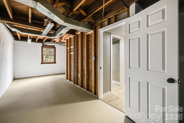 107 Balsam Road, Hendersonville, NC 28792