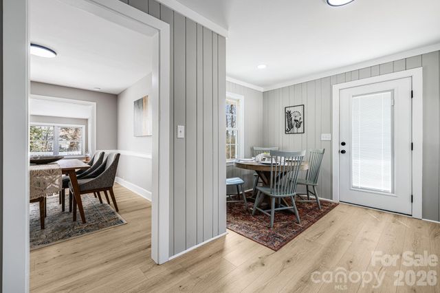 107 Balsam Road, Hendersonville, NC 28792