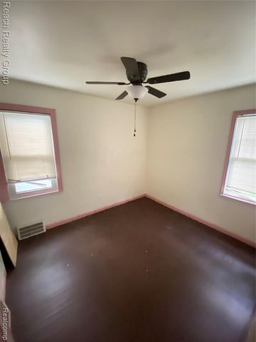 8316 Brace Street, Detroit, MI 48228