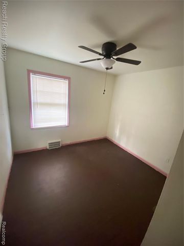 8316 Brace Street, Detroit, MI 48228