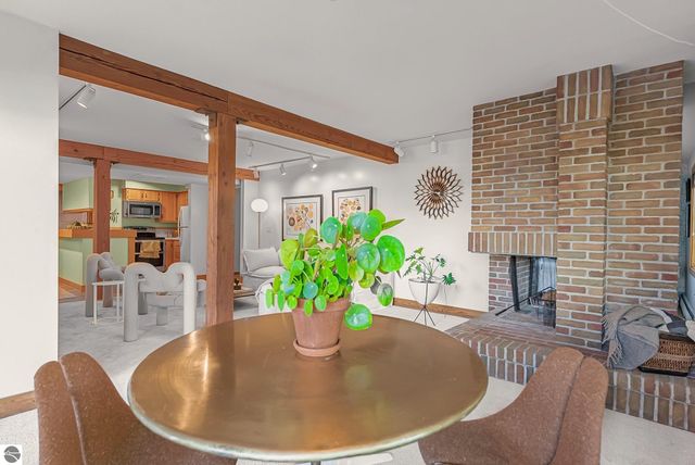 236 N Front Street, Suttons Bay, MI 49682