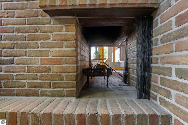 236 N Front Street, Suttons Bay, MI 49682