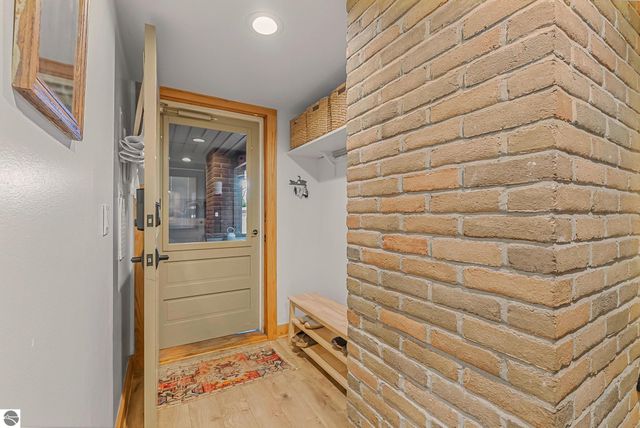 236 N Front Street, Suttons Bay, MI 49682