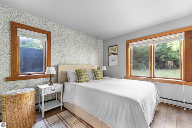 236 N Front Street, Suttons Bay, MI 49682