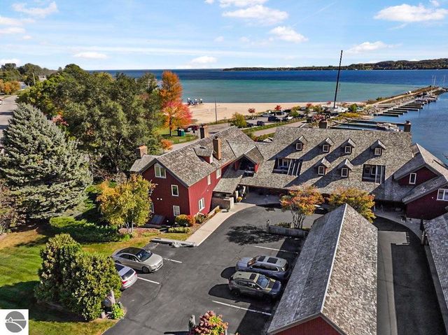 236 N Front Street, Suttons Bay, MI 49682