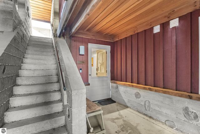 236 N Front Street, Suttons Bay, MI 49682