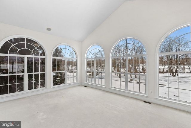 42037 HEATERS ISLAND CT, Leesburg, VA 20176