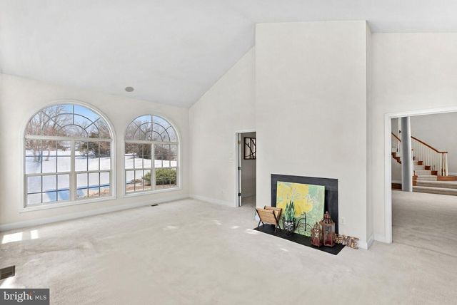 42037 HEATERS ISLAND CT, Leesburg, VA 20176