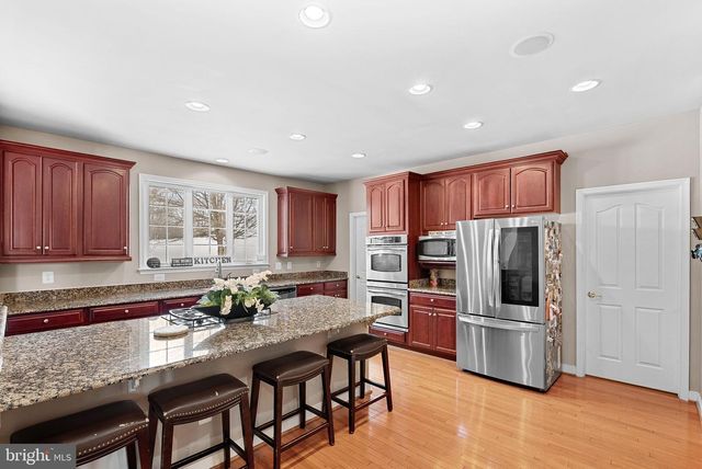 42037 HEATERS ISLAND CT, Leesburg, VA 20176