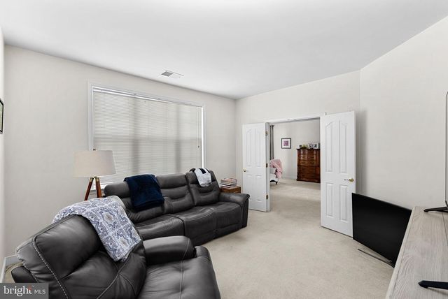 42037 HEATERS ISLAND CT, Leesburg, VA 20176