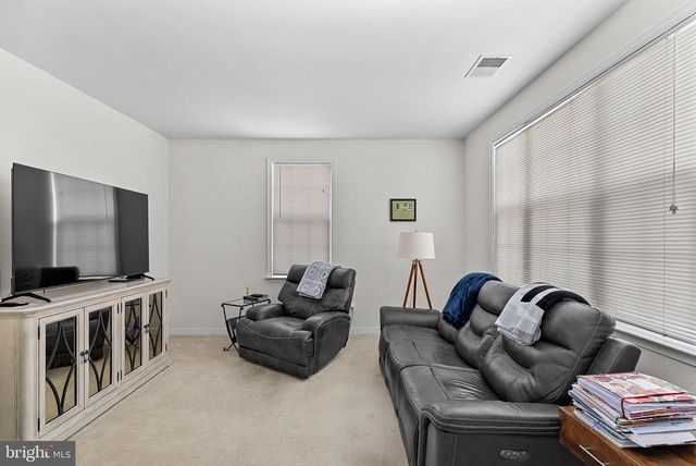 42037 HEATERS ISLAND CT, Leesburg, VA 20176