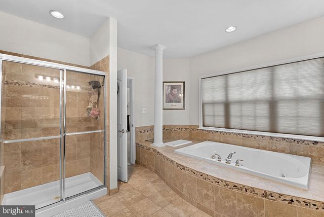 42037 HEATERS ISLAND CT, Leesburg, VA 20176