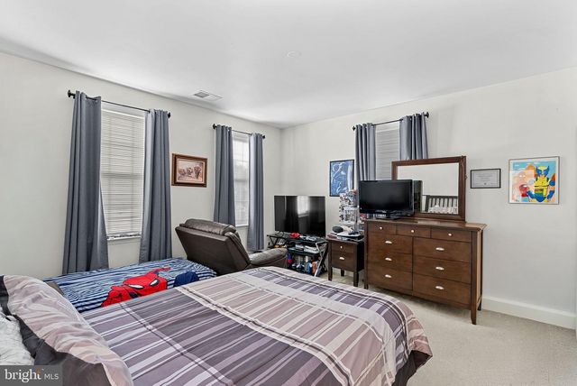 42037 HEATERS ISLAND CT, Leesburg, VA 20176