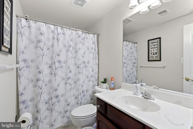 42037 HEATERS ISLAND CT, Leesburg, VA 20176