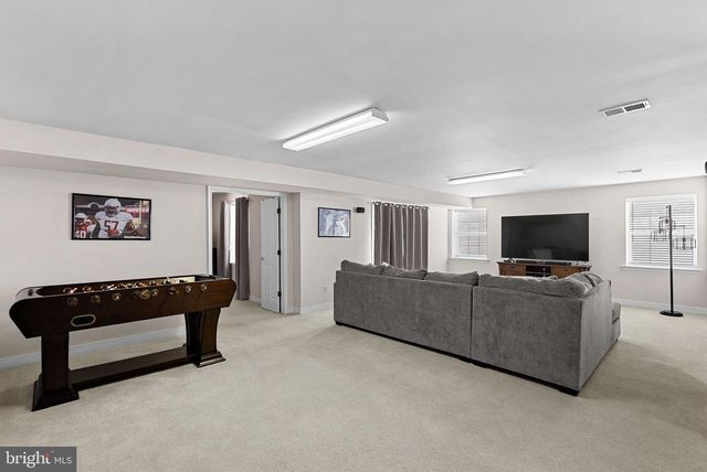 42037 HEATERS ISLAND CT, Leesburg, VA 20176