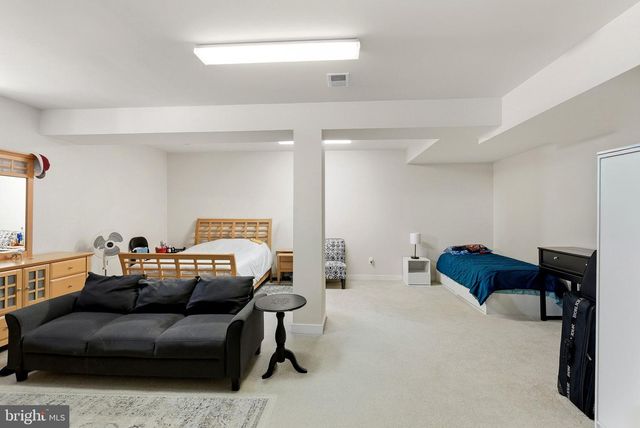 42037 HEATERS ISLAND CT, Leesburg, VA 20176