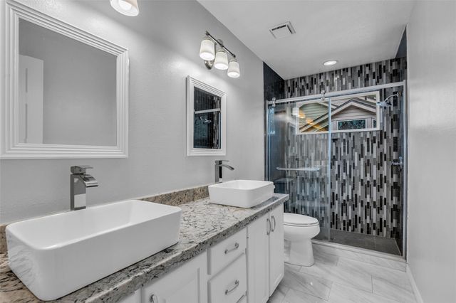 54 Sky Terrace Place, The Woodlands, TX 77381