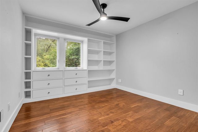 54 Sky Terrace Place, The Woodlands, TX 77381