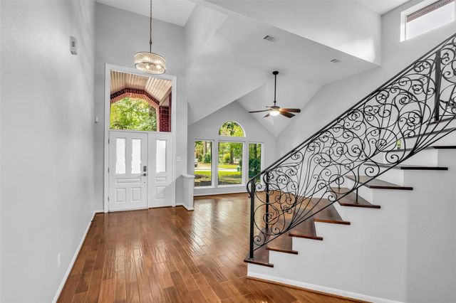 54 Sky Terrace Place, The Woodlands, TX 77381