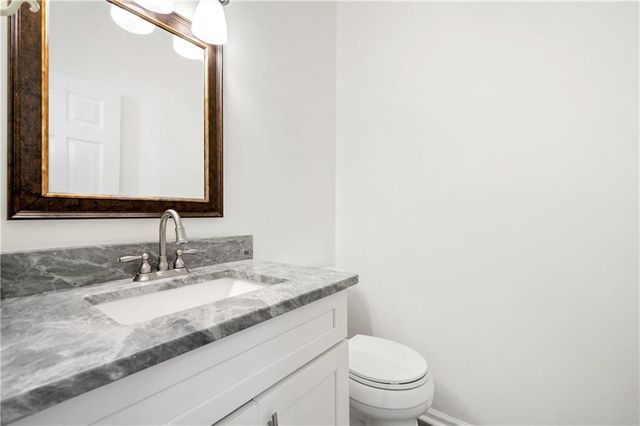 10895 Glenbarr Drive, Johns Creek, GA 30097