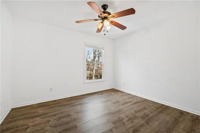 10895 Glenbarr Drive, Johns Creek, GA 30097