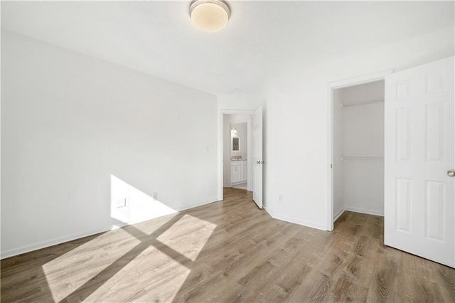 10895 Glenbarr Drive, Johns Creek, GA 30097